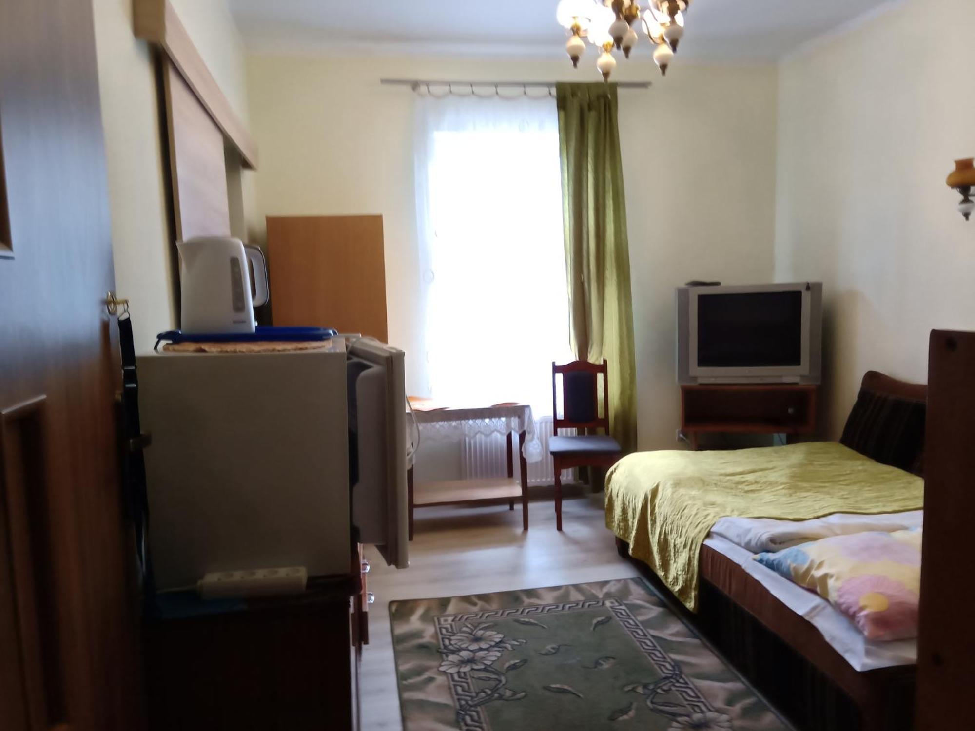 Mikadel Homestay *